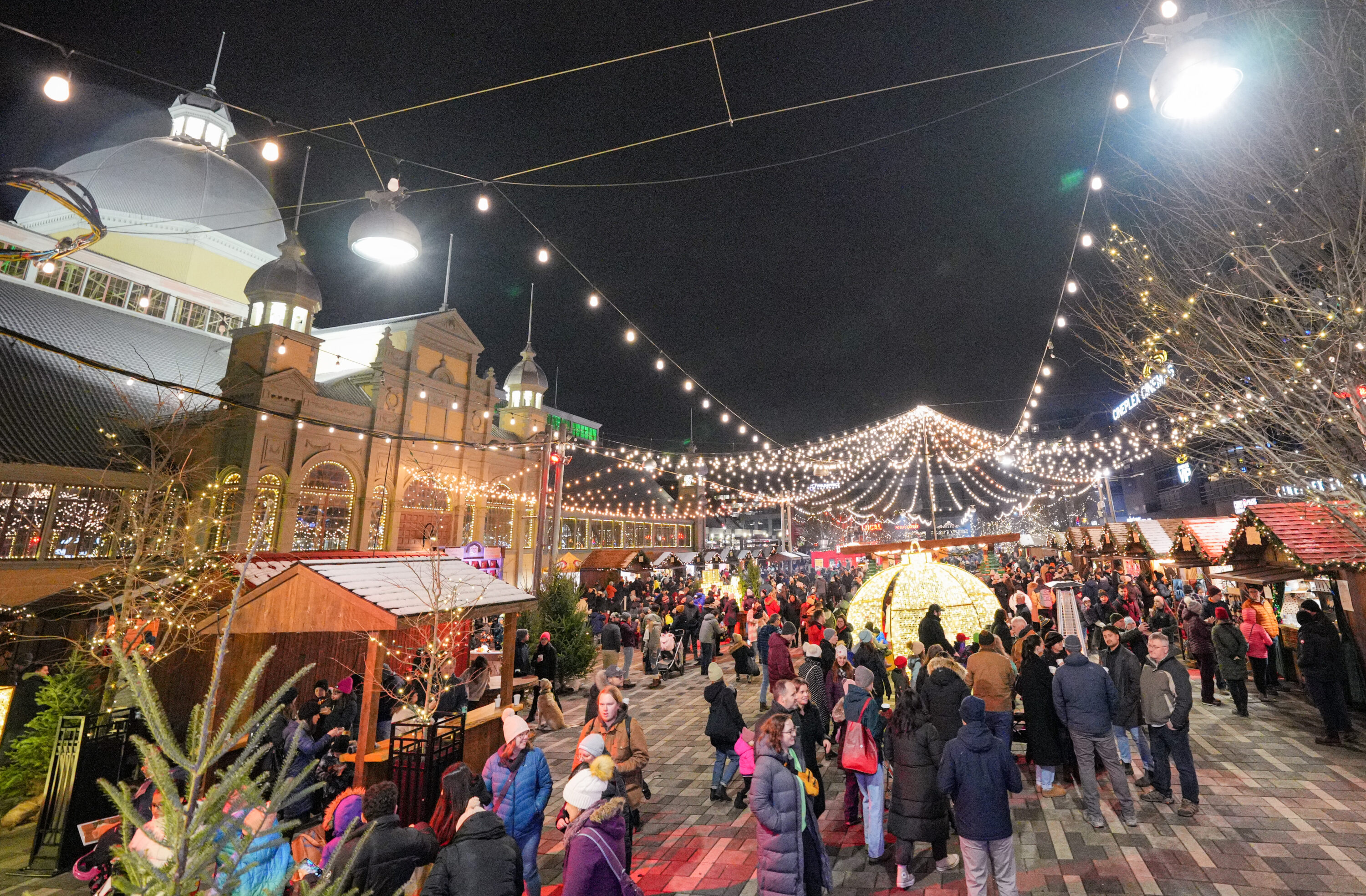 Ottawa Christmas Market at Lansdowne